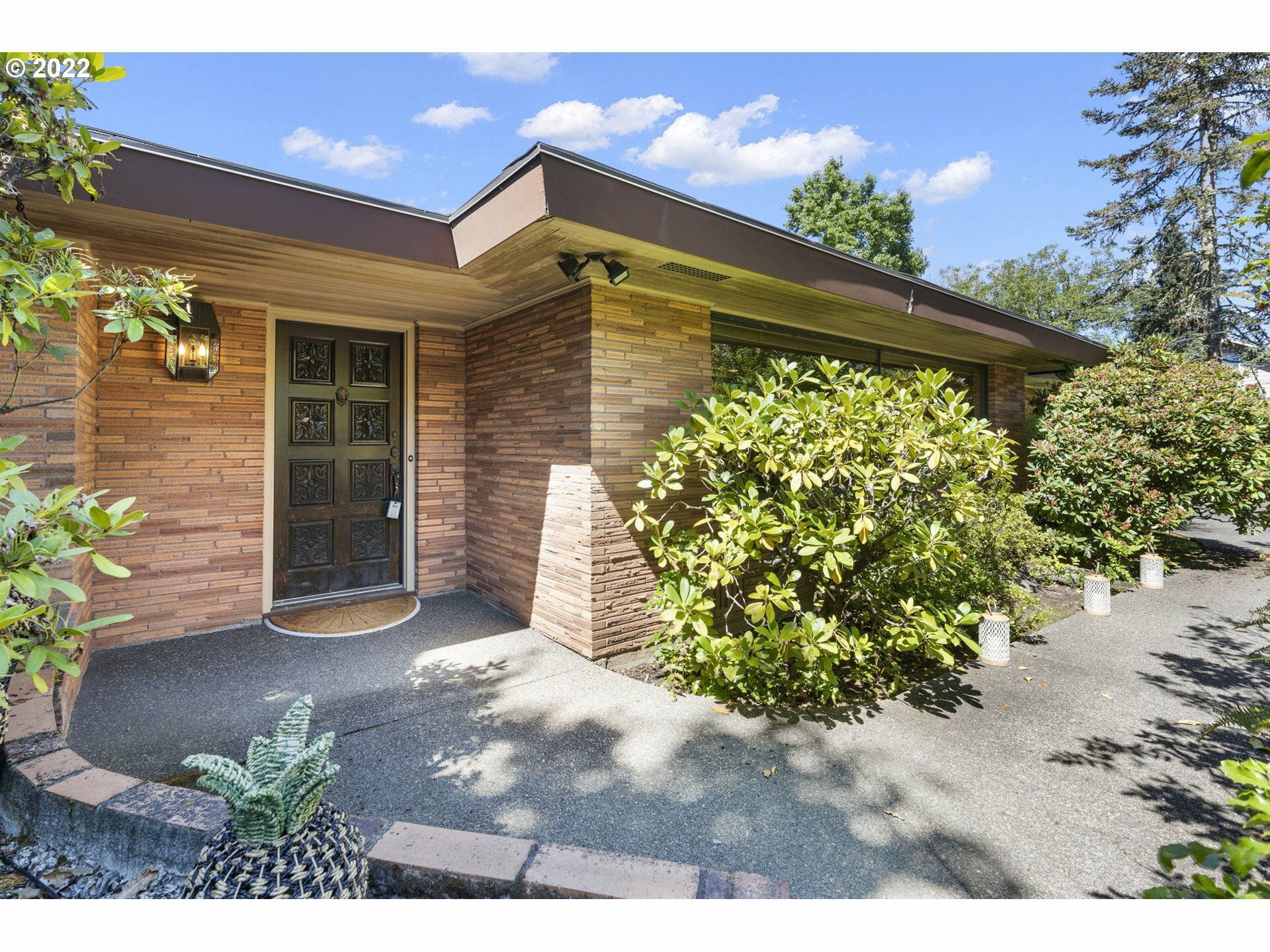 Property Photo:  6910 NW Anderson Ave  WA 98665 