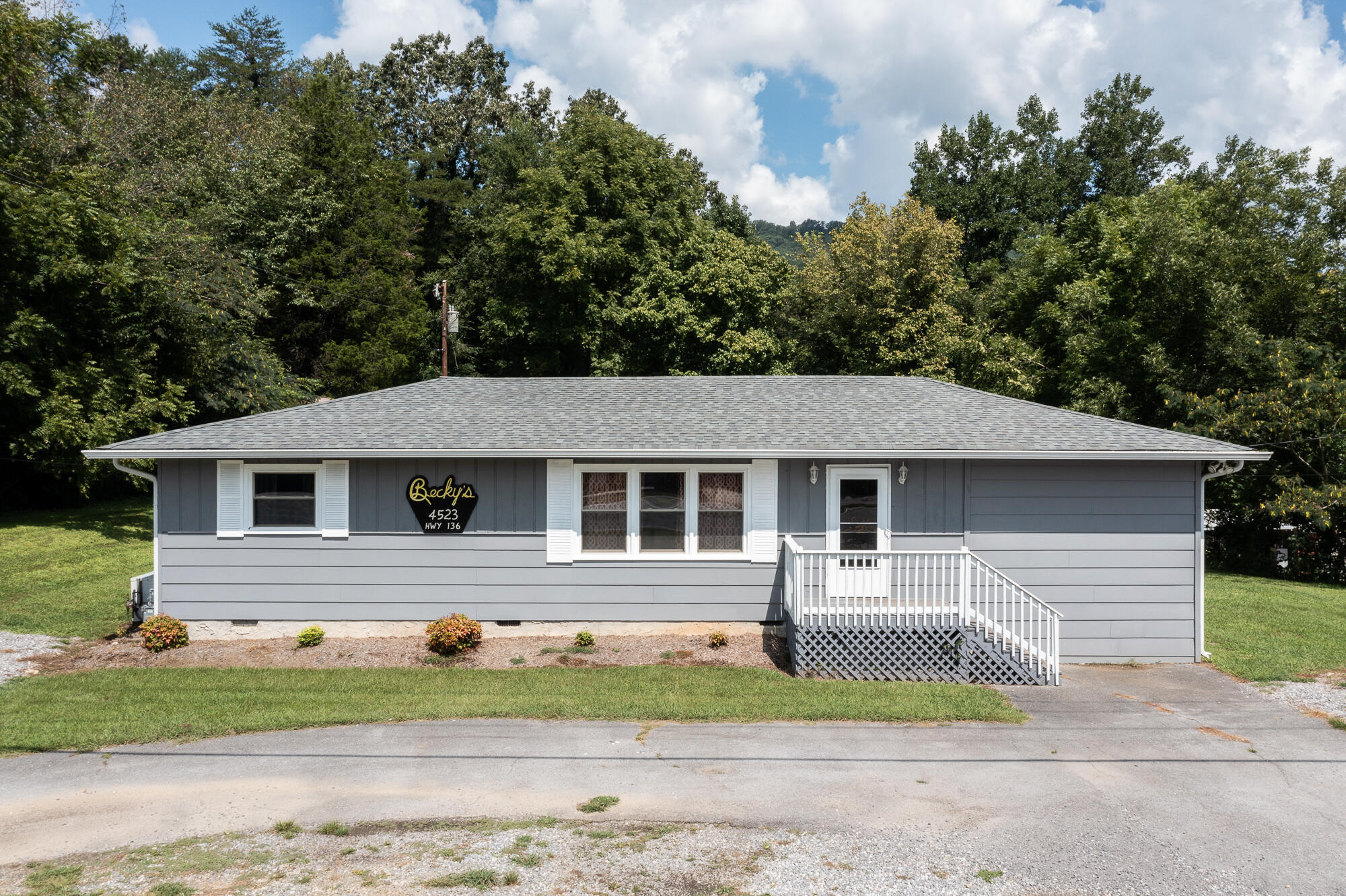 Property Photo:  4823 Ga-136  GA 30752 