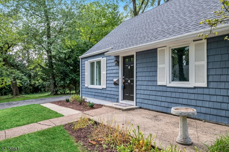 Property Photo: 4 Emmett Pl NJ 07463