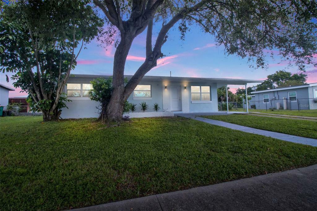 Property Photo:  22214 Felton Avenue  FL 33952 