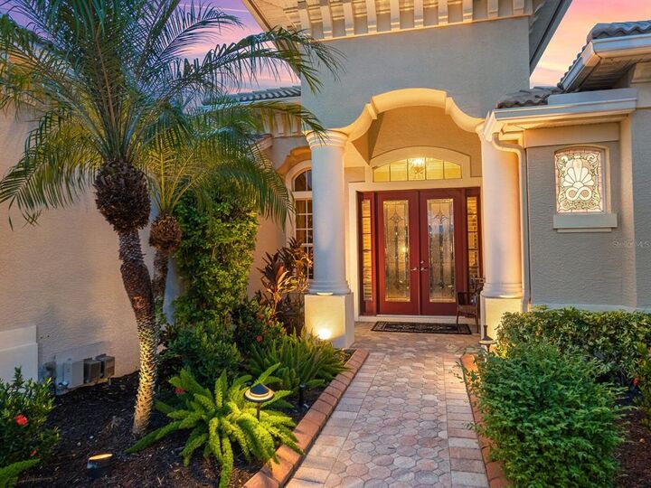 Property Photo: 8312 Championship Court FL 34202