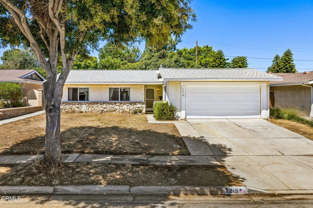 Property Photo:  7219 Lemur Street  CA 93003 