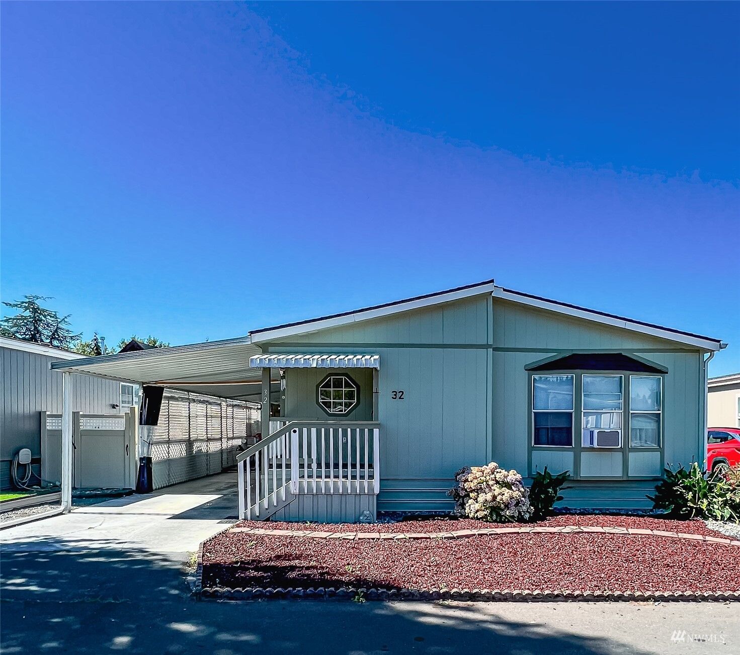 Property Photo:  1120 S 25th Street 32  WA 98274 