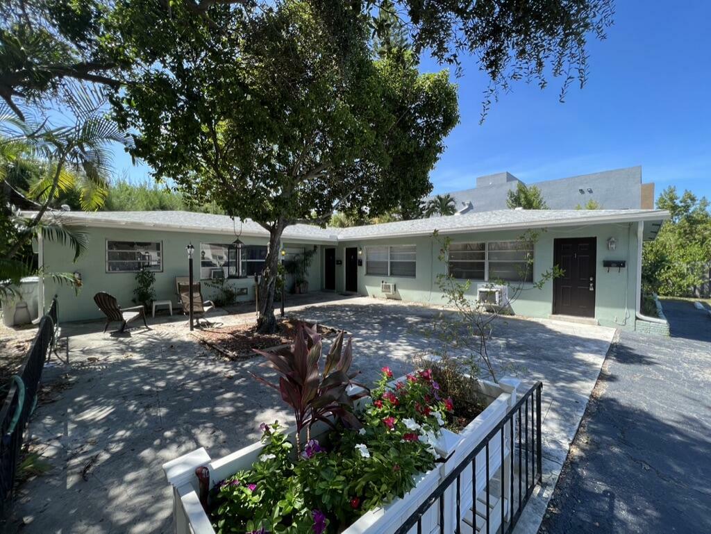 Property Photo:  1101 NE 23rd Terrace #1  FL 33062 