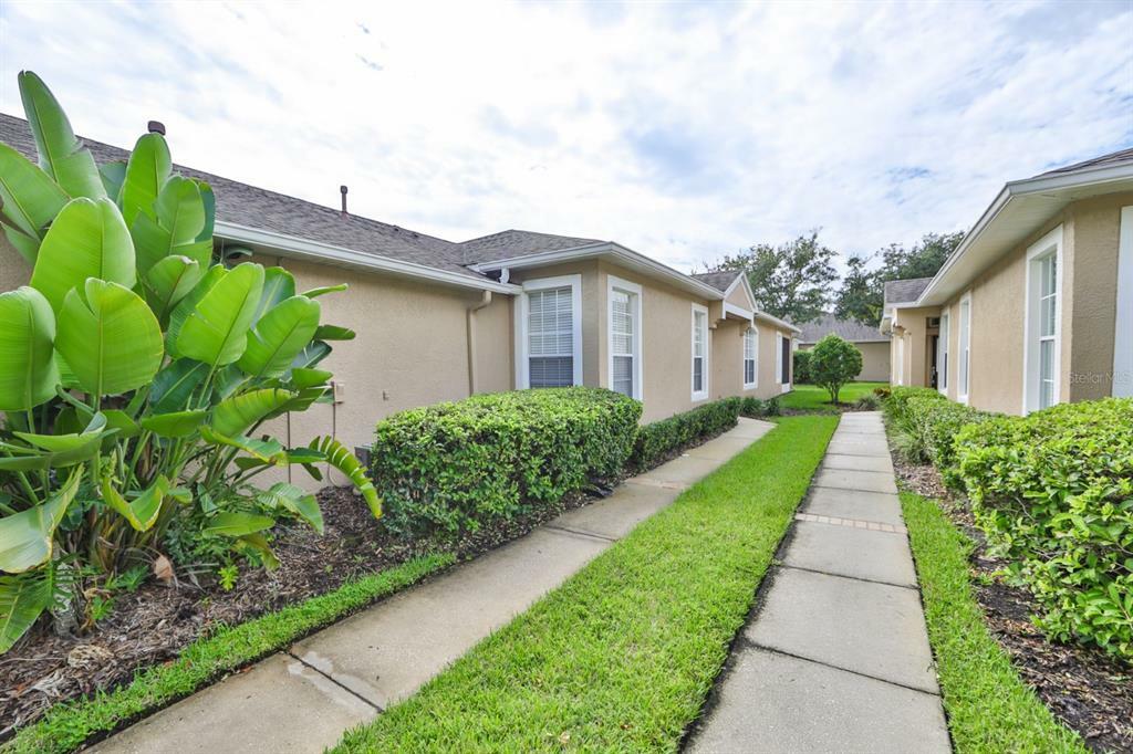 Property Photo:  8617 Egret Point Court  FL 33647 