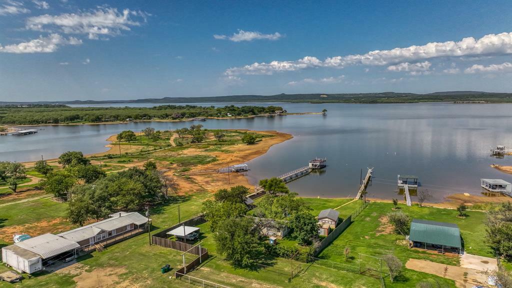 Property Photo: 417 Hoot Avenue TX 76449