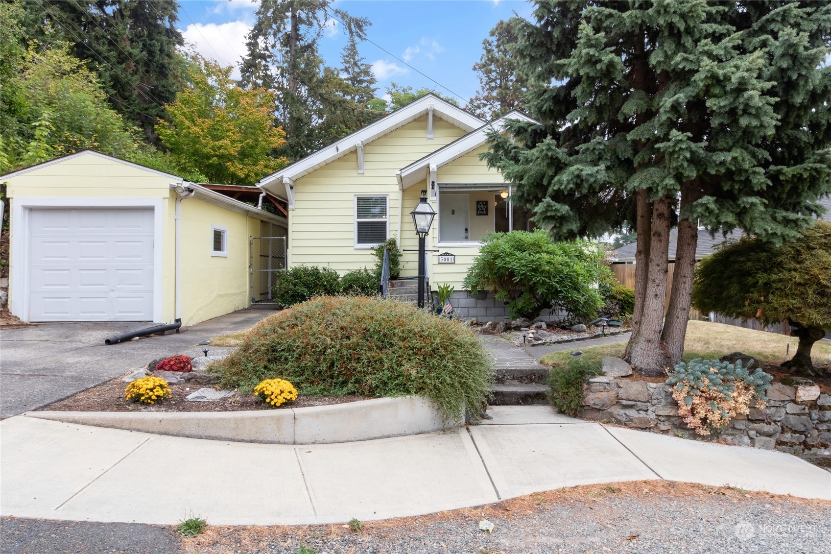 Property Photo:  3001 S Adams Street  WA 98409 