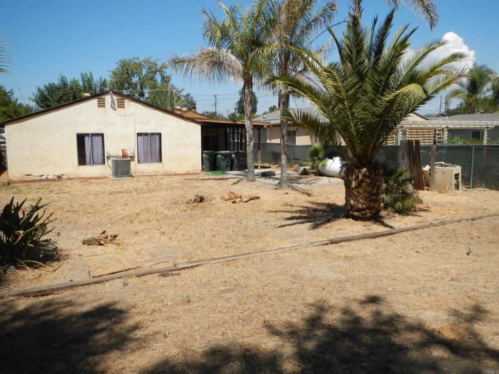 Property Photo:  728 E Street  CA 92065 
