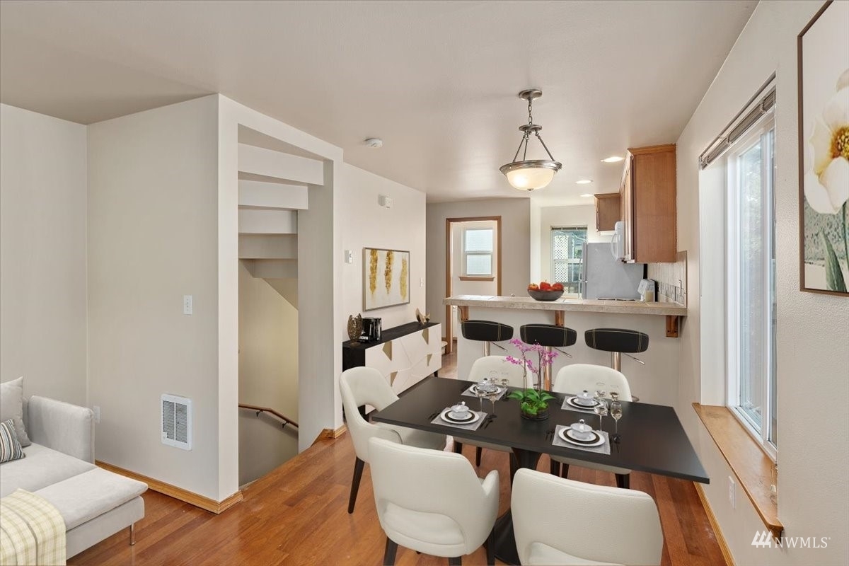 Property Photo:  7946 9th Avenue SW A  WA 98106 