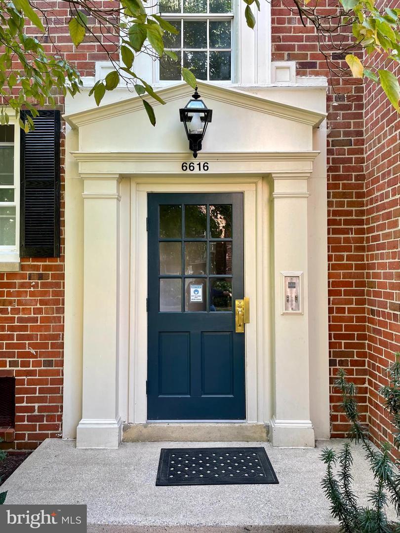 6616 E Wakefield Drive C1  Alexandria VA 22307 photo