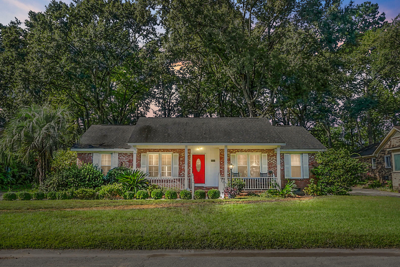 Property Photo:  114 Dunbury Drive  SC 29485 