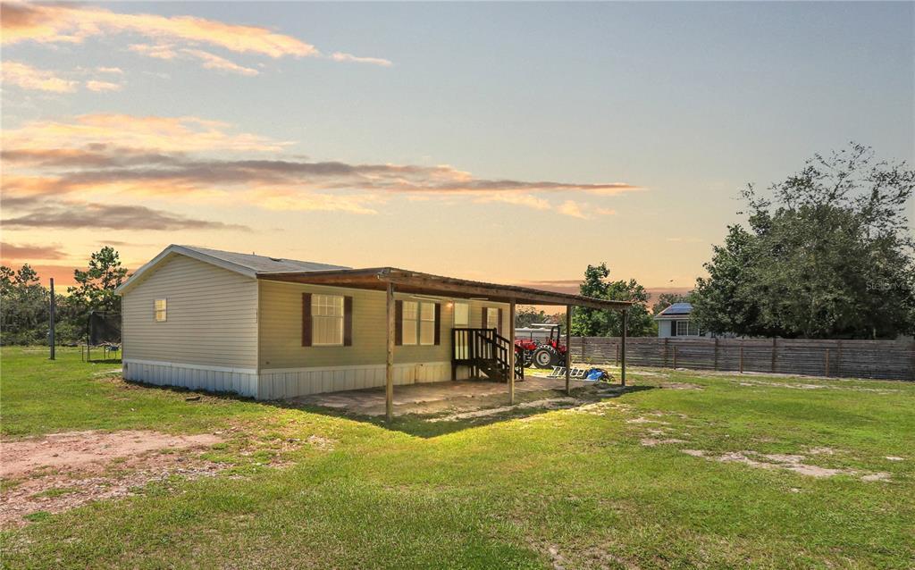 Property Photo: 4920 Duck Key Street FL 33859