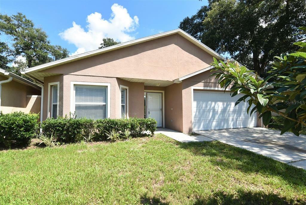 Property Photo:  851 Lincoln Parkway  FL 32765 