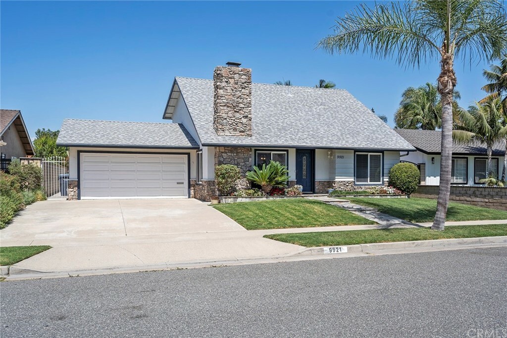 Property Photo:  9921 Constitution Drive  CA 92646 