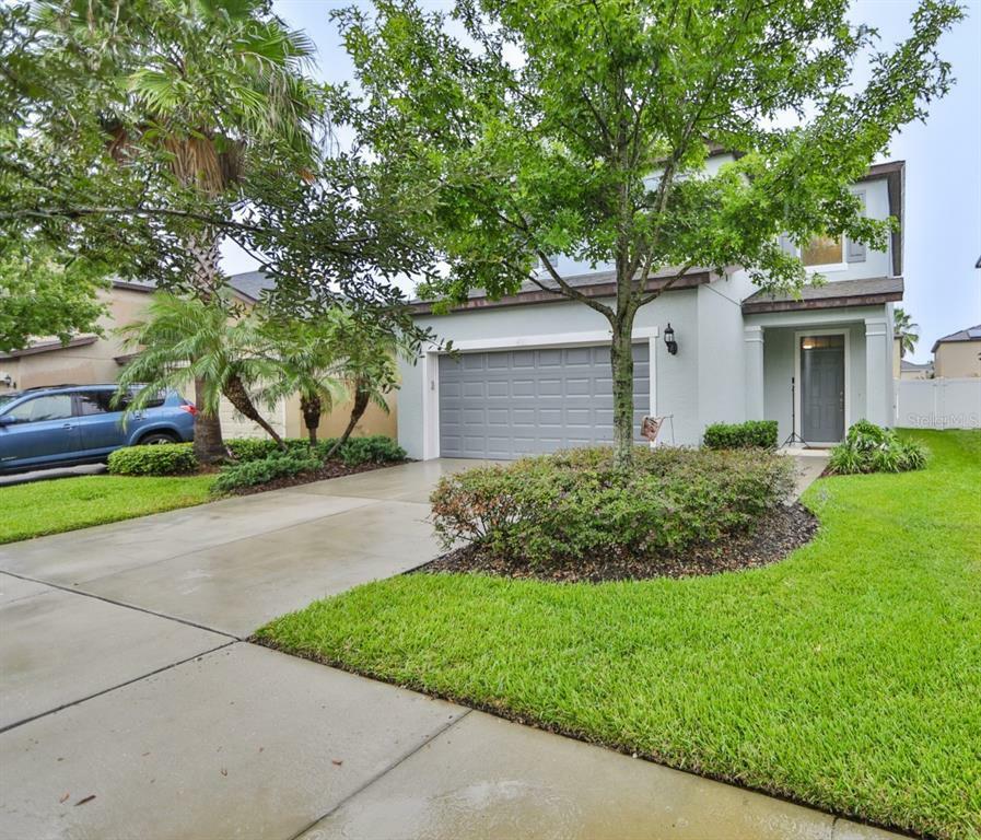 Property Photo:  4511 Savannah Holly Place  FL 33578 