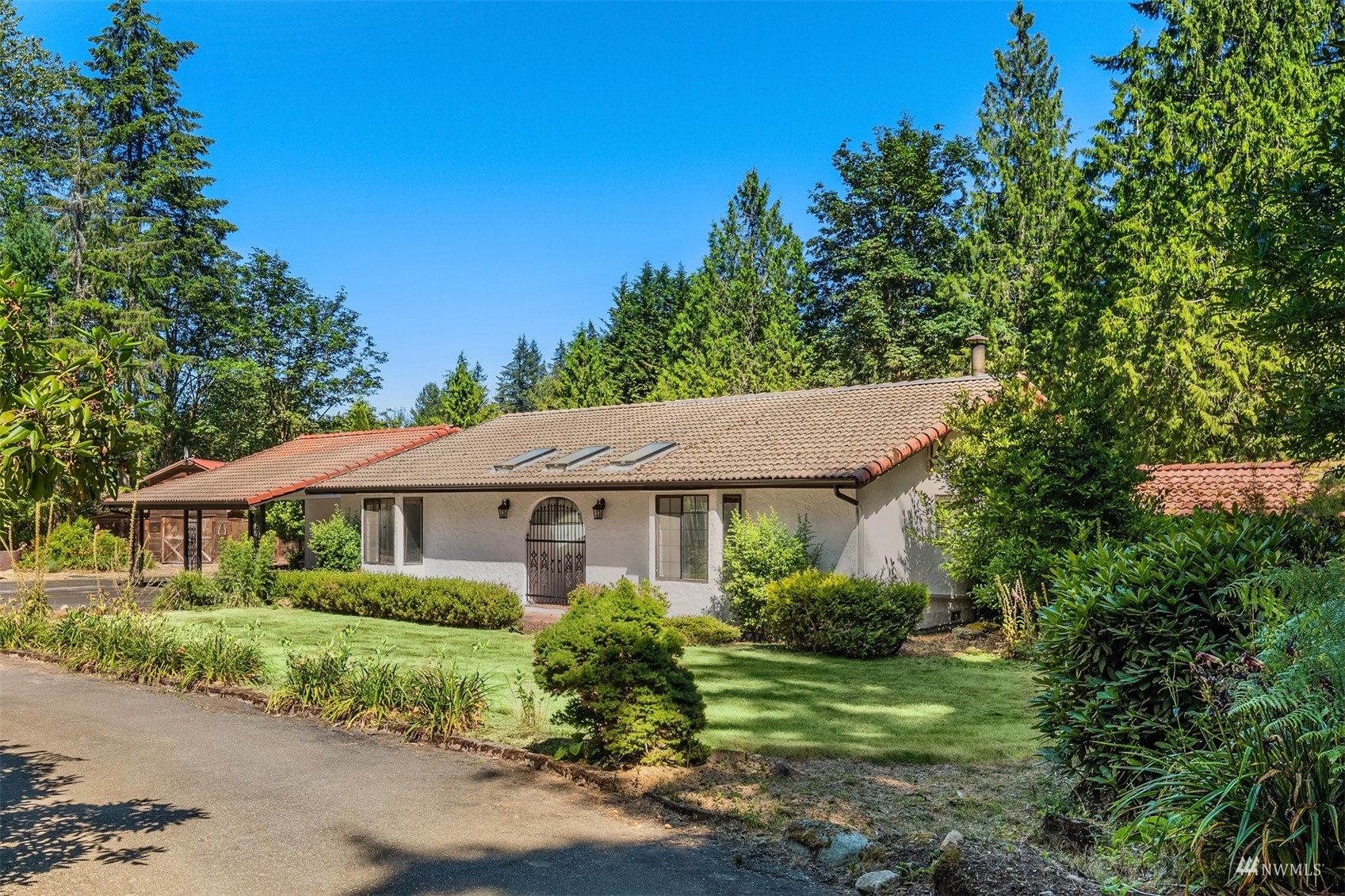 Property Photo:  15306 223rd Avenue NE  WA 98077 