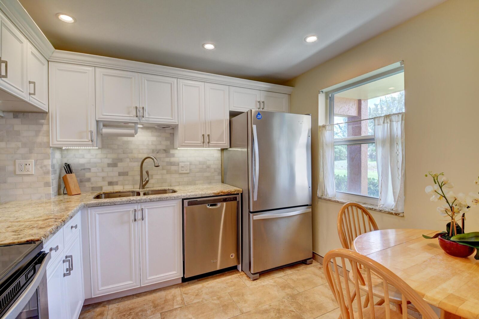 Property Photo: 9818 Marina Boulevard 1215 FL 33428