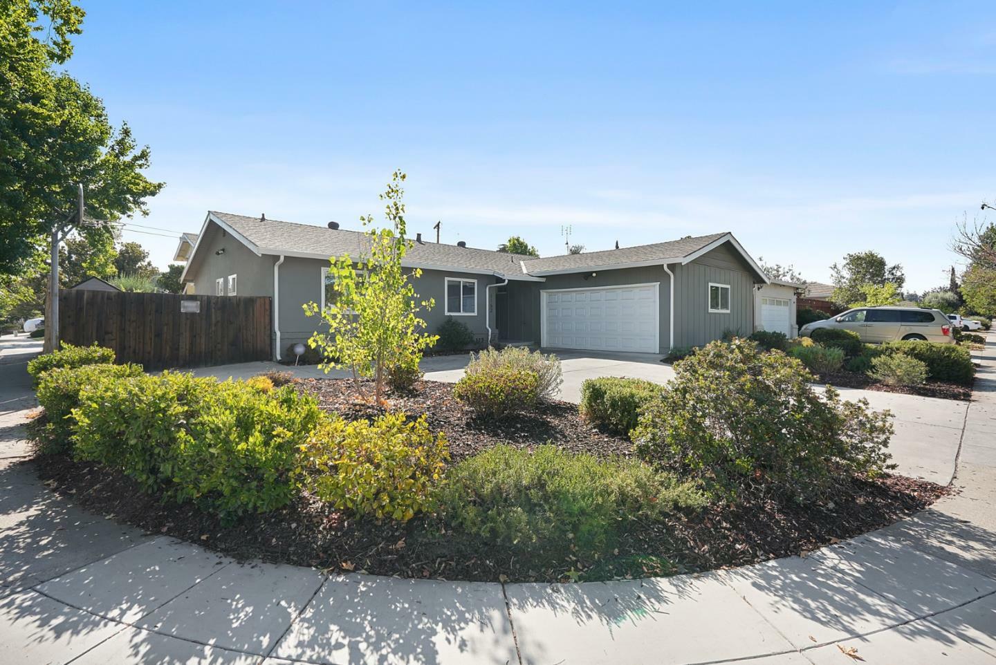 Property Photo:  1152 Topaz Avenue  CA 95117 