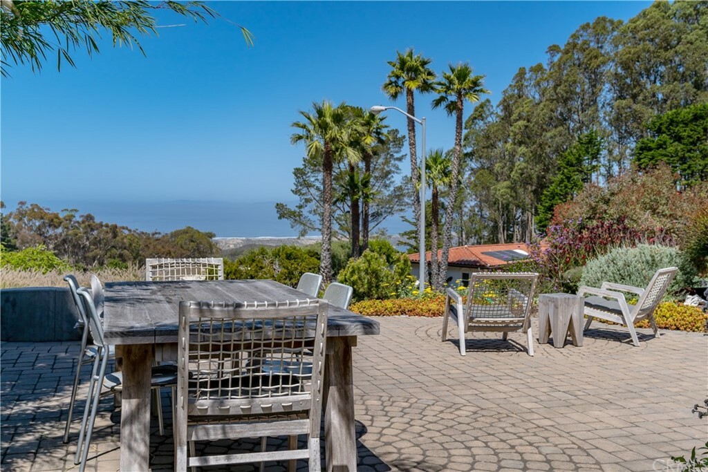 Property Photo:  267 San Jacinto Drive  CA 93402 
