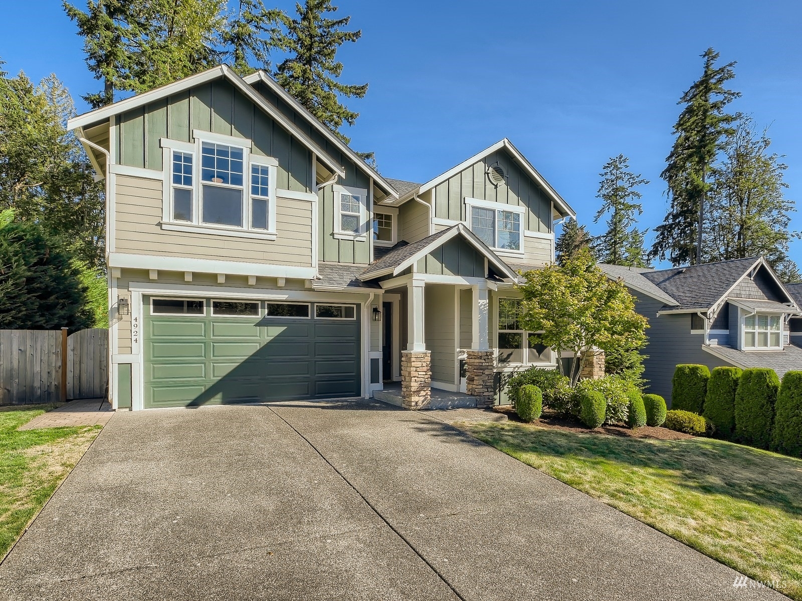 Property Photo:  4924 NE 25th Street  WA 98059 