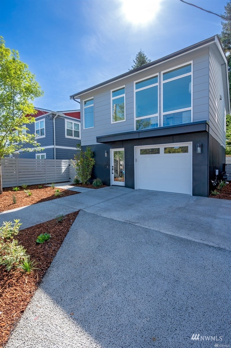 Property Photo:  8750 Dayton Avenue N  WA 98103 