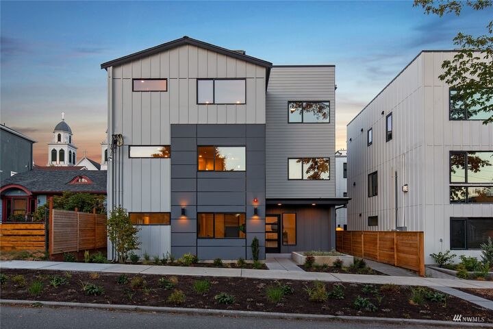 814 A 17th Avenue  Seattle WA 98122 photo