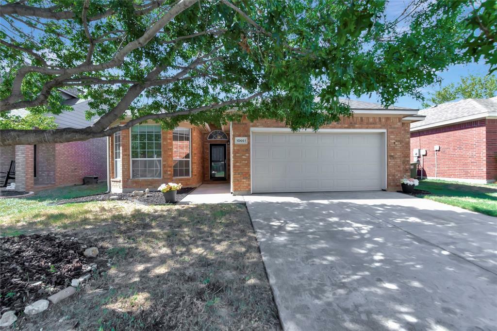 Property Photo:  10661 Fossil Hill Drive  TX 76131 