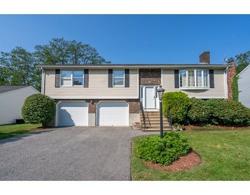 Property Photo: 38 Bonnybrook Rd MA 01606