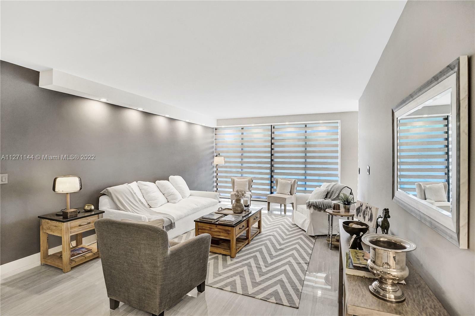 Property Photo: 20281 E Country Club Drive 311 FL 33180