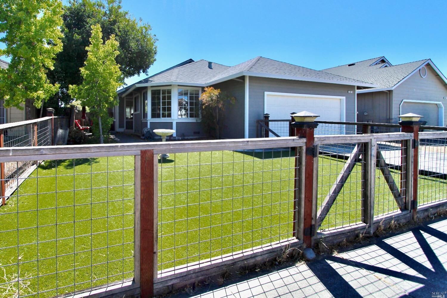 Property Photo:  652 Elsa Drive  CA 95407 