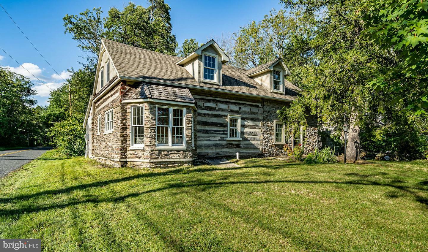 Property Photo:  396 Deerwood Lane  PA 18951 