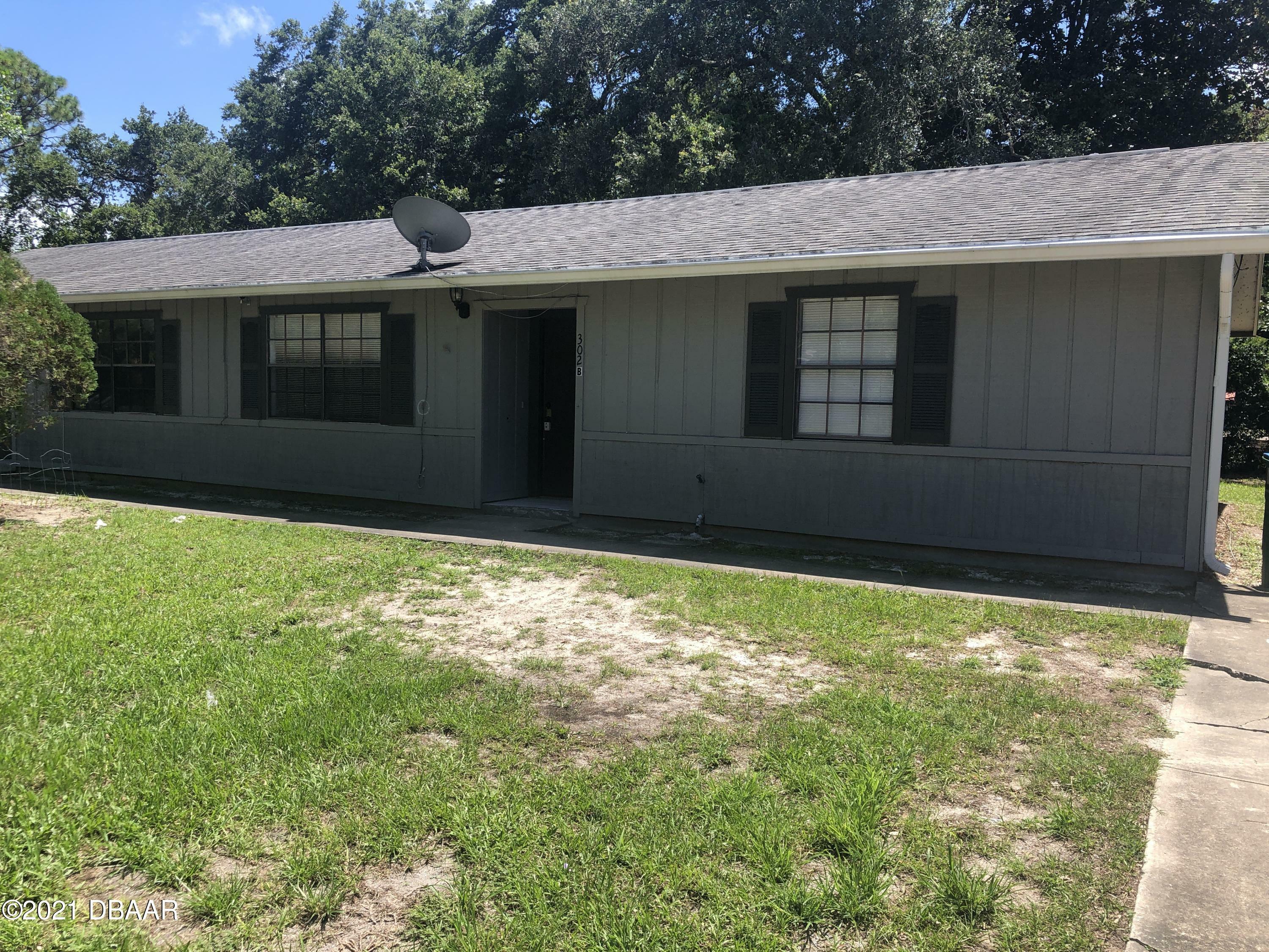 Property Photo:  302 Hopkins Avenue  FL 32117 