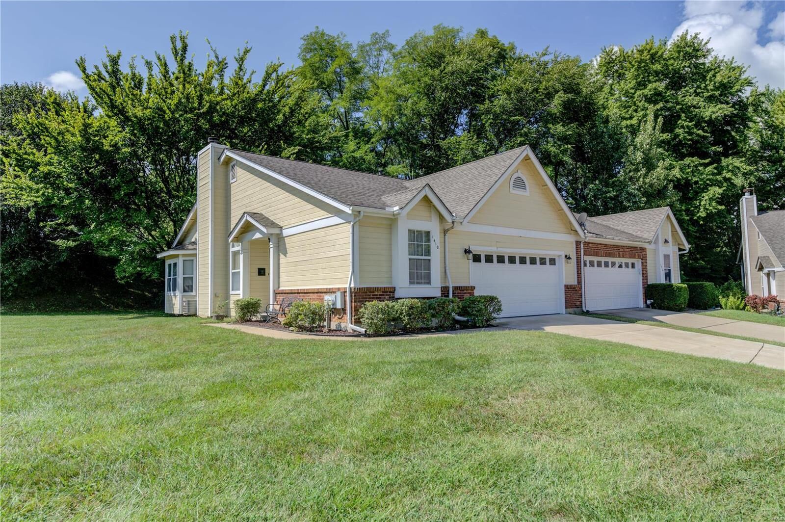 Property Photo:  1410 Eagles Way Court  MO 63042 