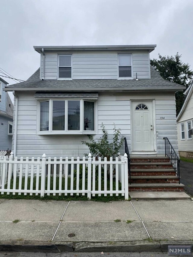 Property Photo:  134 Brighton Avenue 2  NJ 07032 