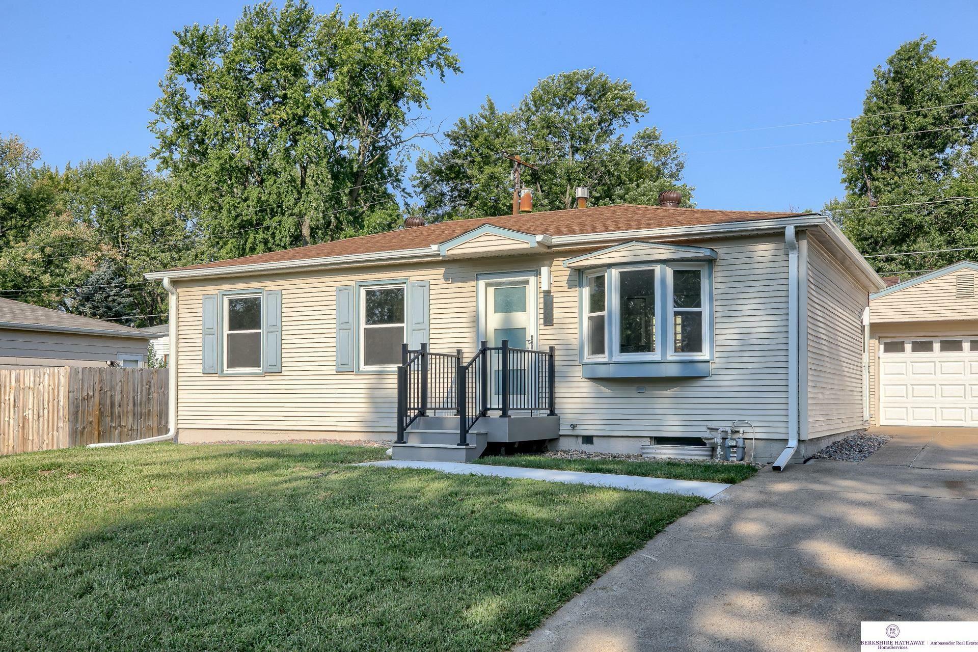 2206 Lillian  Bellevue NE 68106 photo