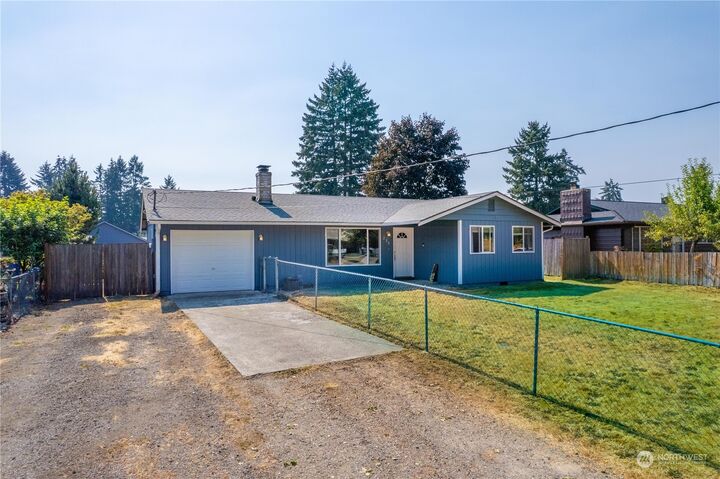 Property Photo: 236 170th Street E WA 98387