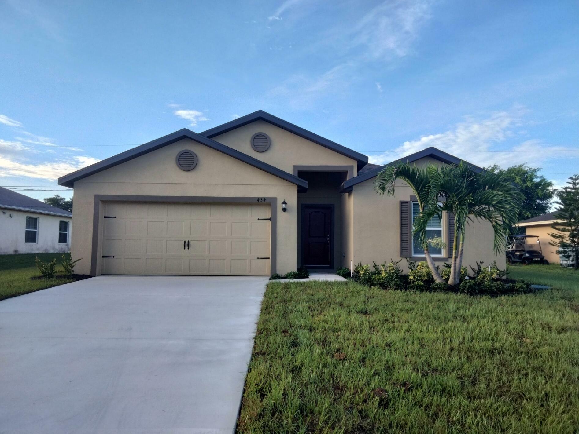 Property Photo:  434 SW Columbus Drive  FL 34953 