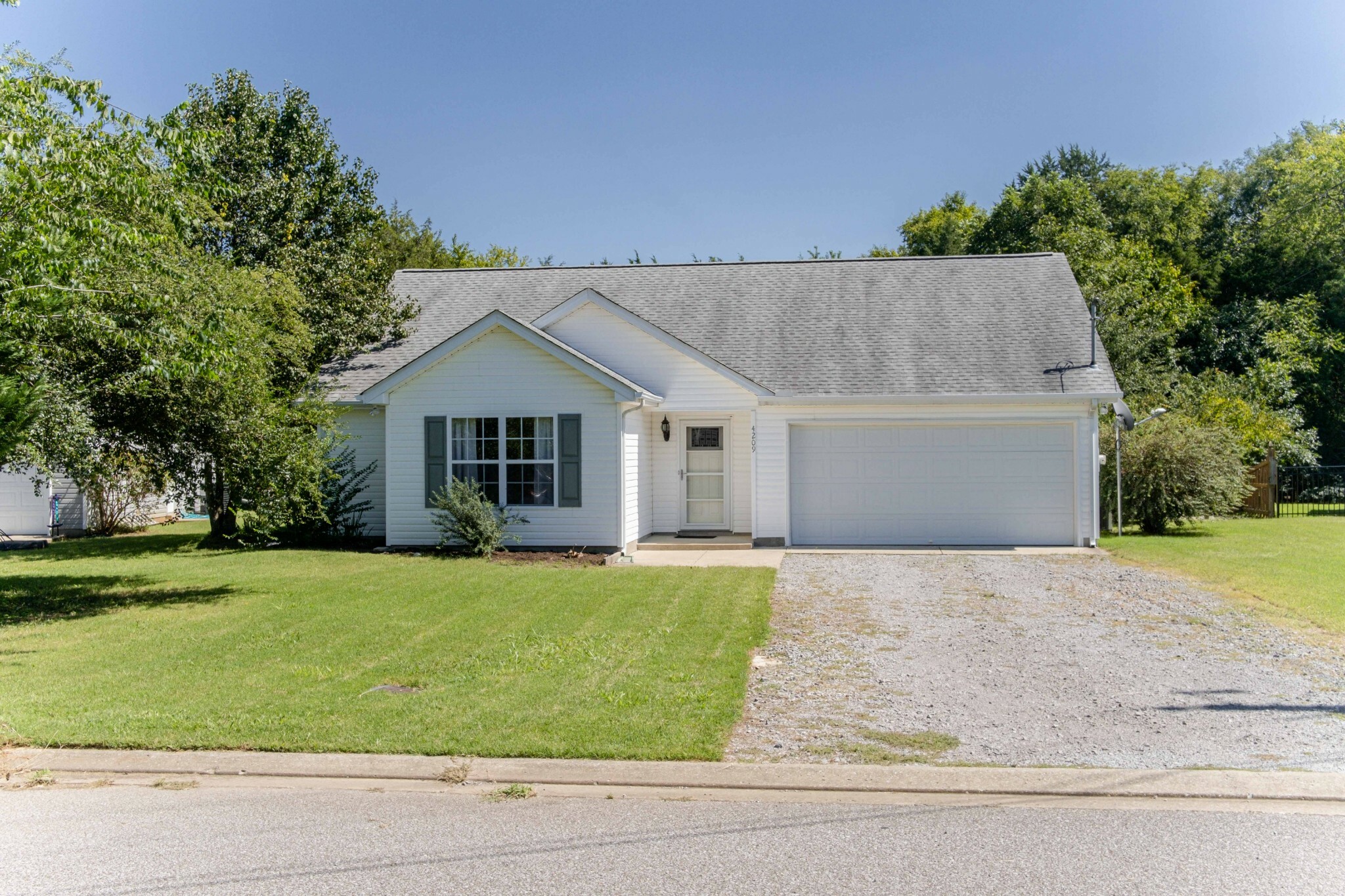 Property Photo: 4209 Nandina Ct TN 37129