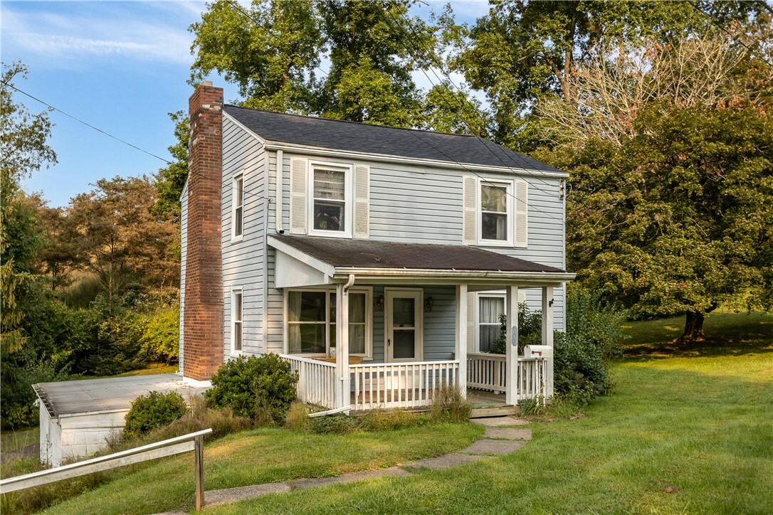 Property Photo:  305 Collins Dr  PA 15235 