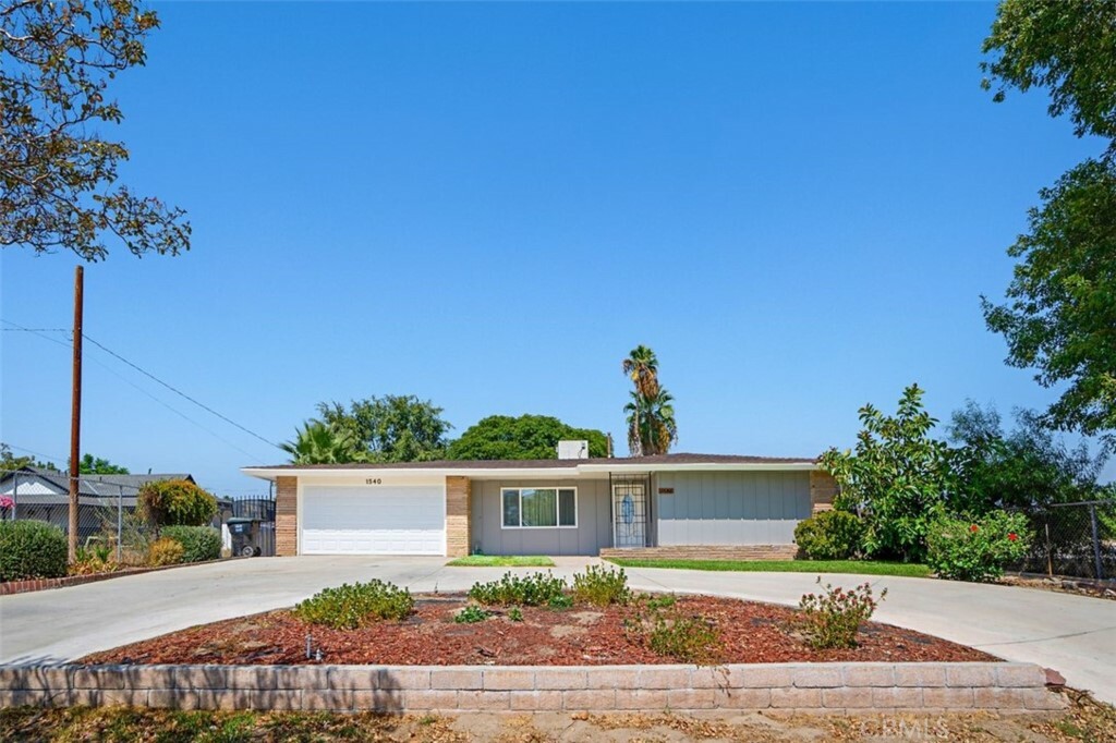 Property Photo:  1540 W 7th Street  CA 92411 