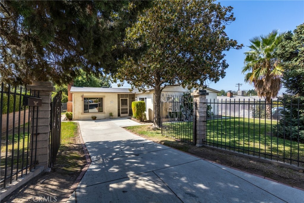 Property Photo:  35267 Vineyard Street  CA 92399 