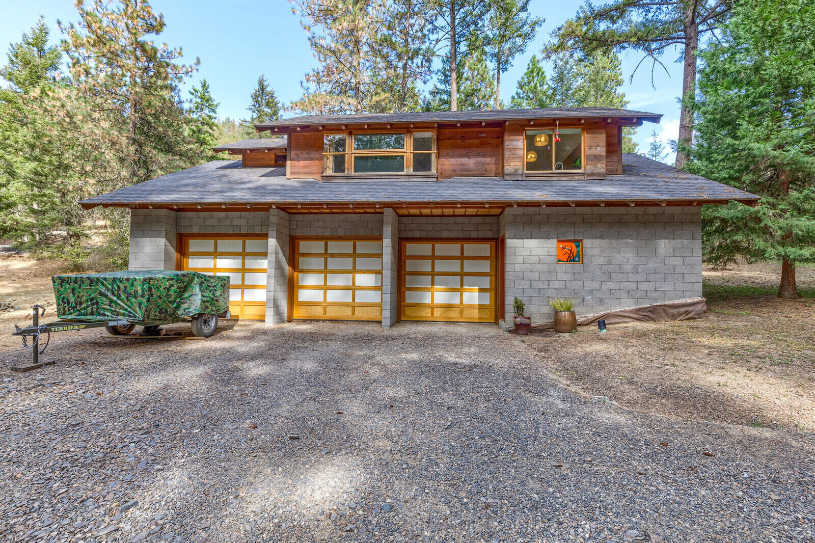 Property Photo: 4100 Sterling Creek Road OR 97530