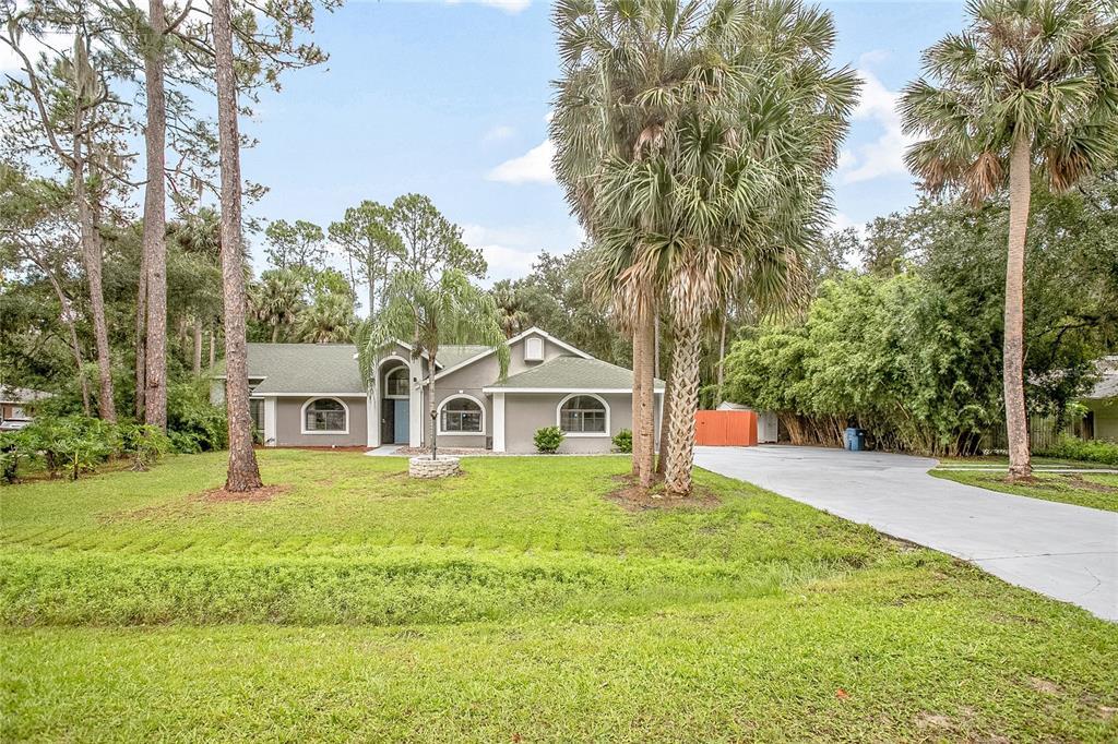 Property Photo: 1540 Arrowhead Trl FL 32725