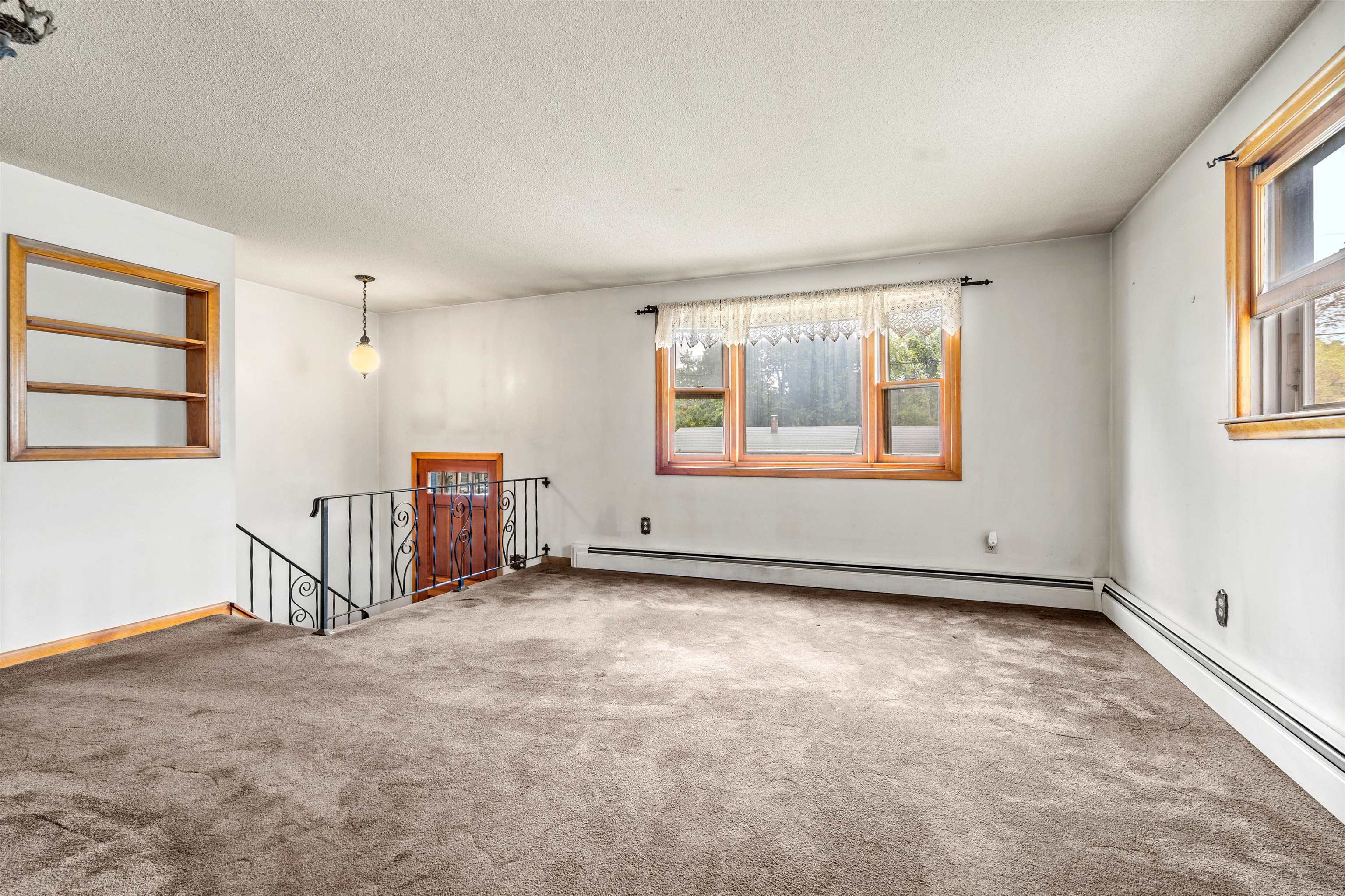 Property Photo: 115 Lakeside Drive NH 03104