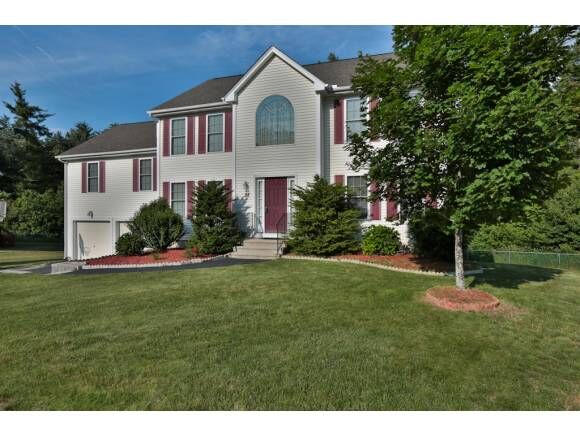 Property Photo:  28 Hibiscus Way  NH 03062 