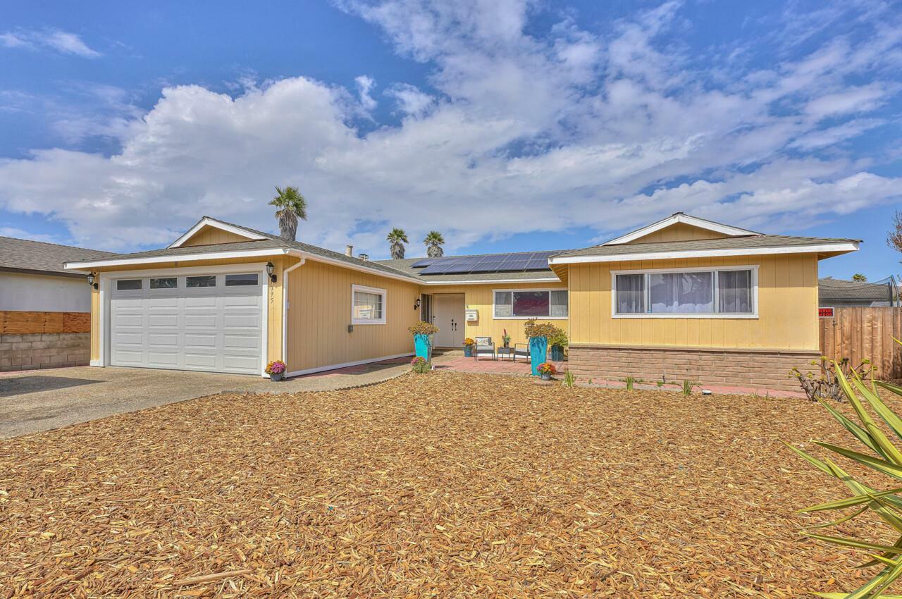 Property Photo:  3095 Snell Place  CA 93933 