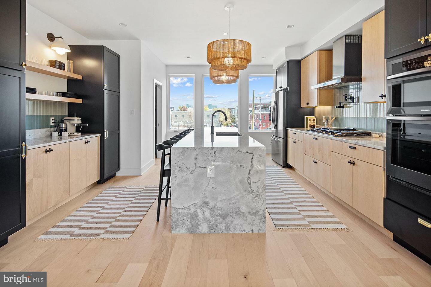 Property Photo: 175 W Oxford Street C5 PA 19122
