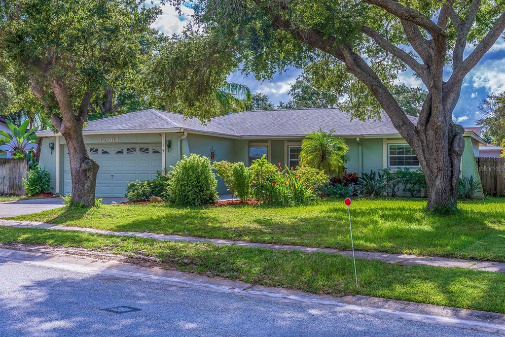 Property Photo: 12004 72nd Way N FL 33773