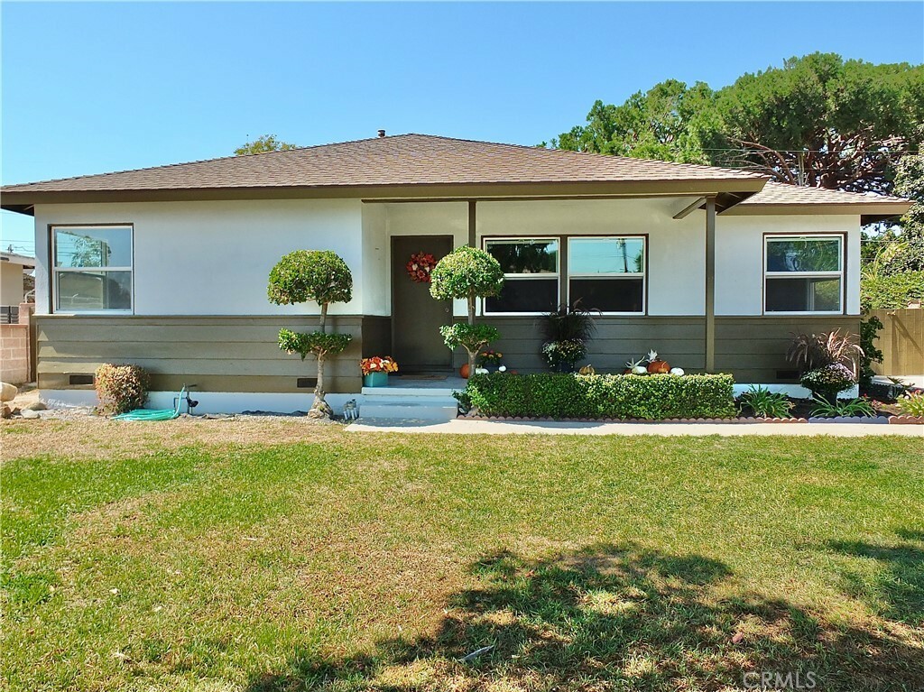 Property Photo: 13181 Safford Street CA 92843