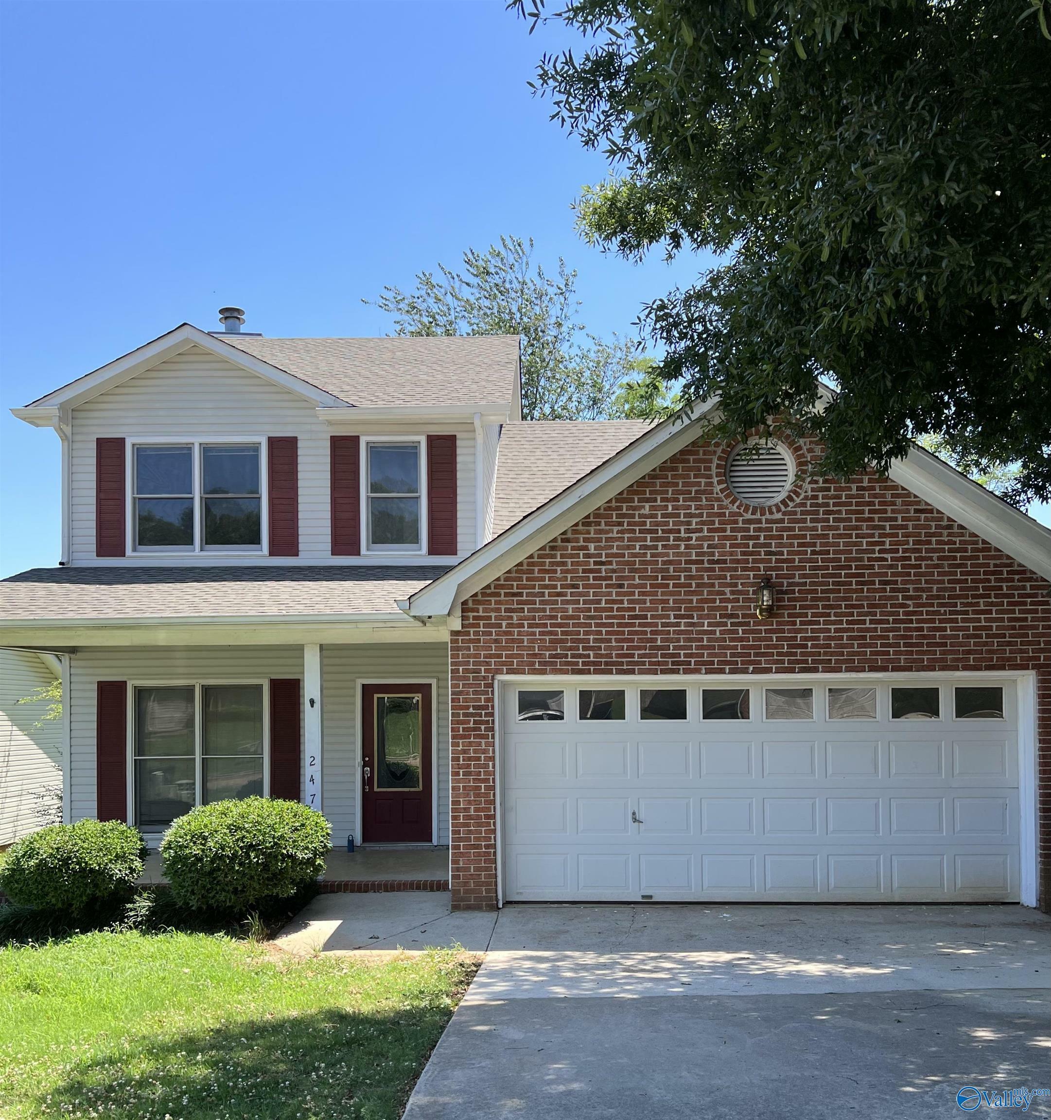 Property Photo:  247 Shadowbrook Lane  AL 35811 